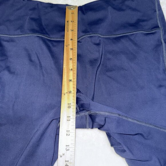 Women's Athleta Ultimate Stash Pocket 9" Inseam Bike Athletic Shorts Size XLarge - Picture 4 of 7